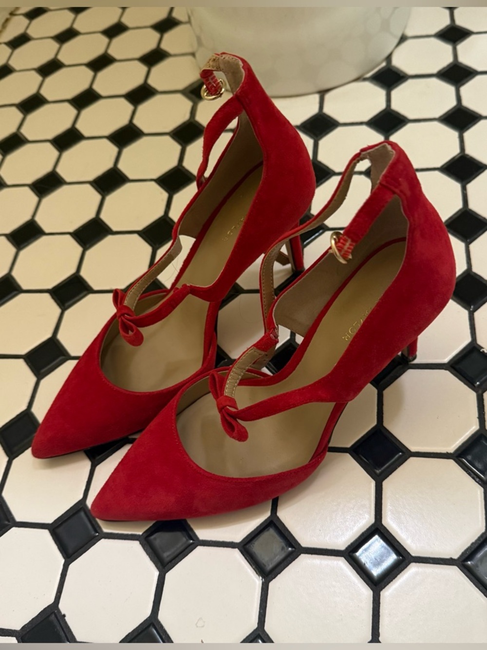 Ann Taylor, Red Pointed Heels, SZ 6.5